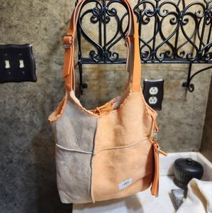 UGG SUEDE 2 TO E PURSE WITH COIN BAG